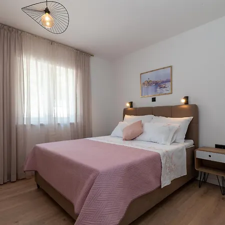 Dobrila Groundfloor Ii Kastel Novi