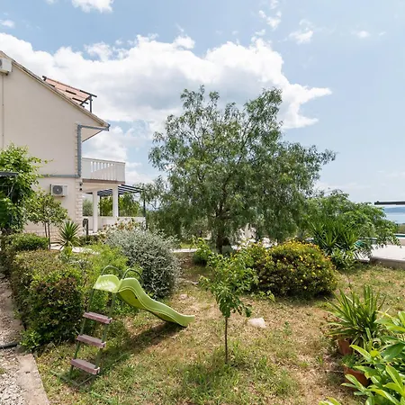 Apartment Dobrila Groundfloor Ii
