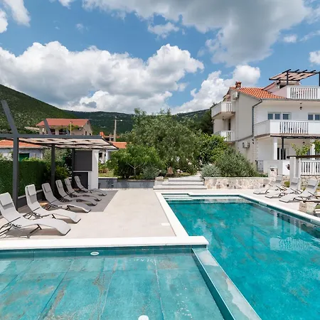 Apartment Dobrila Groundfloor Ii Kastel Novi